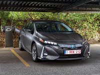 Toyota Prius Plug-in Hybrid 2017 Mouse Pad 1295285