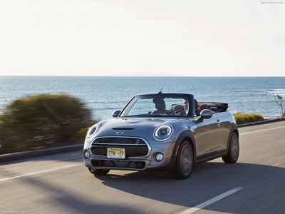 Mini Cooper S Convertible 2016 mug #1295506