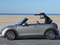Mini Cooper S Convertible 2016 Mouse Pad 1295531