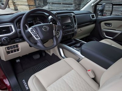 Nissan Titan King Cab 2017 hoodie