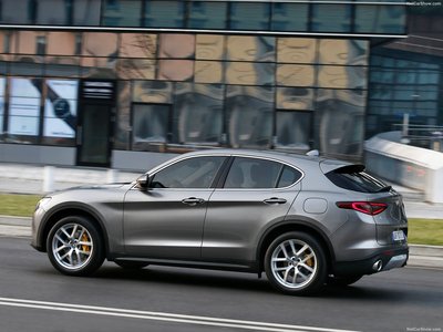 Alfa Romeo Stelvio 2018 puzzle 1296989