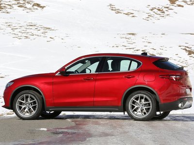 Alfa Romeo Stelvio 2018 puzzle 1297020