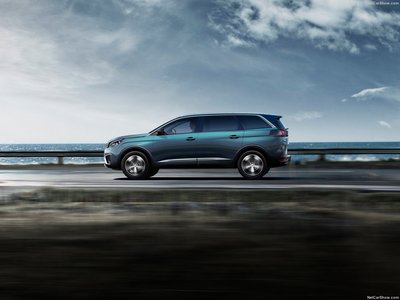 Peugeot 5008 2017 Poster 1297350