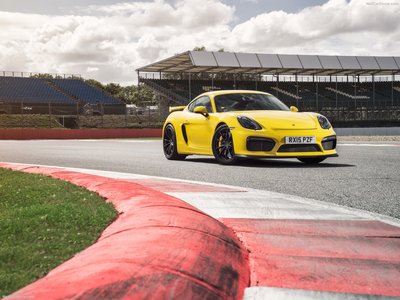 Porsche Cayman GT4 2016 Poster 1297426