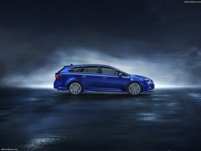 Toyota Avensis 2016 Poster 1297691