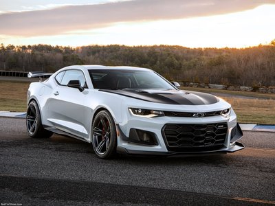 Chevrolet Camaro ZL1 1LE 2018 Poster with Hanger