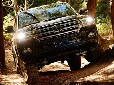 Toyota Land Cruiser 2016 Mouse Pad 1298842