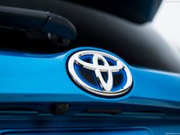 Toyota RAV4 Hybrid 2016 Poster 1300770