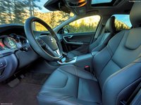 Volvo V60 Cross Country 2016 hoodie #1301471