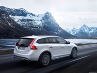 Volvo V60 Cross Country 2016 Poster 1301484