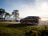 Volvo V60 Cross Country 2016 Poster 1301485