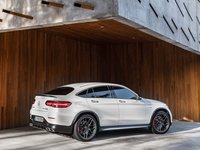 Mercedes-Benz GLC63 S AMG Coupe 2018 Mouse Pad 1301650