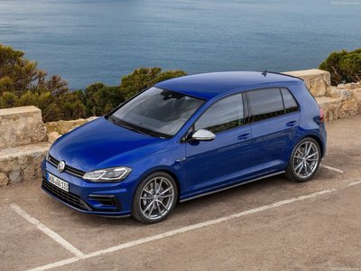 Volkswagen Golf R 2017 Mouse Pad 1302003