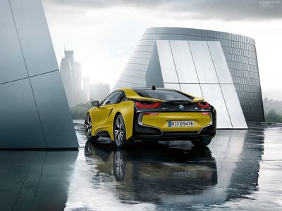 BMW i8 Protonic Frozen Yellow 2018 metal framed poster