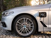 BMW 530e iPerformance 2018 Mouse Pad 1305621