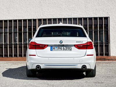 BMW 5-Series Touring 2018 Mouse Pad 1306346