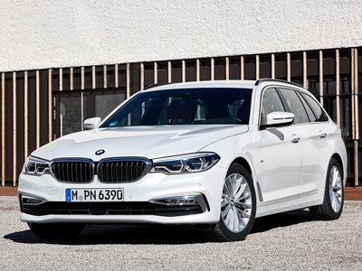 BMW 5-Series Touring 2018 puzzle 1306406