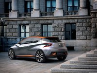 Nissan Sway Concept 2015 Poster 1306565