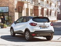 Renault Captur 2018 Poster 1306593