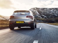 Porsche Macan 2015 Longsleeve T-shirt #1307937