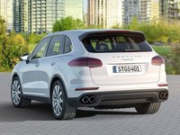 Porsche Cayenne 2015 Longsleeve T-shirt #1308443