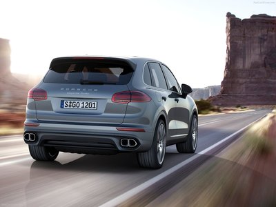 Porsche Cayenne 2015 puzzle 1308456