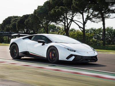 Lamborghini Huracan Performante 2018 mug #1309175