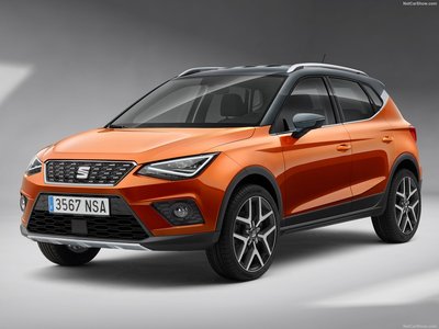 Seat Arona 2018 wooden framed poster
