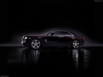 Rolls-Royce Ghost V-Specification 2015 hoodie