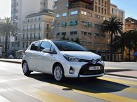 Toyota Yaris 2015 Mouse Pad 1312413