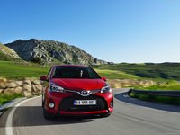 Toyota Yaris 2015 Sweatshirt #1312415