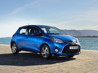 Toyota Yaris 2015 Mouse Pad 1312419