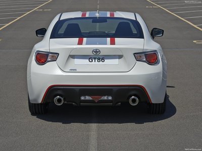 Toyota GT86 Blanco 2015 Poster with Hanger