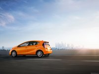 Toyota Prius c 2015 Poster 1313038