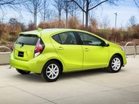 Toyota Prius c 2015 Poster 1313045