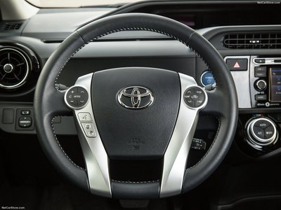 Toyota Prius c 2015 stickers 1313046