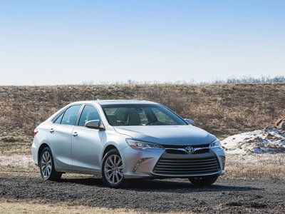 Toyota Camry 2015 Poster 1313158