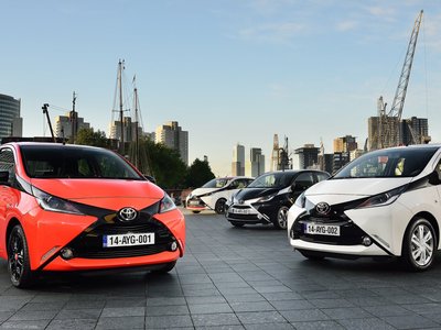 Toyota Aygo 2015 canvas poster