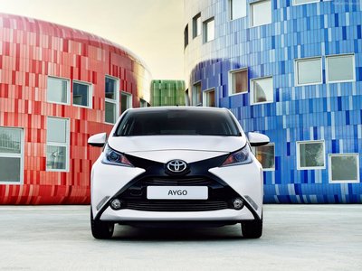 Toyota Aygo 2015 Mouse Pad 1313480