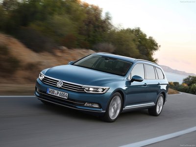 Volkswagen Passat Variant 2015 Poster 1313736