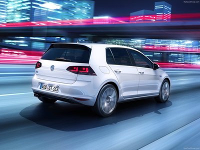 Volkswagen Golf GTE 2015 poster