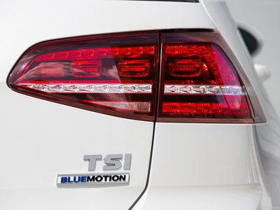 Volkswagen Golf TSI BlueMotion 2015 mouse pad
