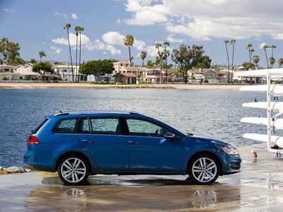 Volkswagen Golf SportWagen 2015 puzzle 1314895