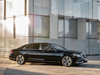 Mercedes-Benz S-Class Maybach 2018 Poster 1315929