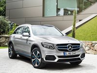 Mercedes-Benz GLC F-Cell Concept 2017 Poster 1320244