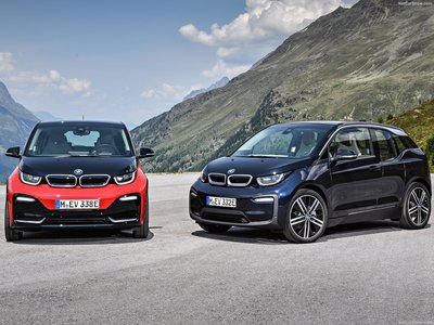 BMW i3s 2018 Poster with Hanger