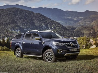 Renault Alaskan 2017 Poster 1321468