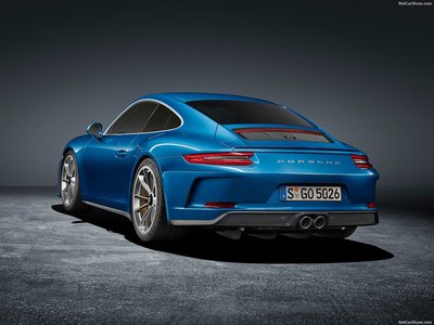 Porsche 911 GT3 Touring Package 2018 mouse pad