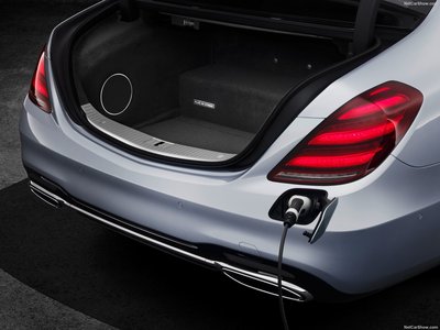 Mercedes-Benz S560e 2018 tote bag