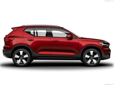 Volvo XC40 2018 Poster with Hanger